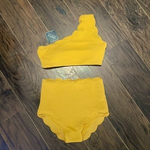 NWT ZAFUL SWIMSUIT SIZE SMALL IN MUSTARD